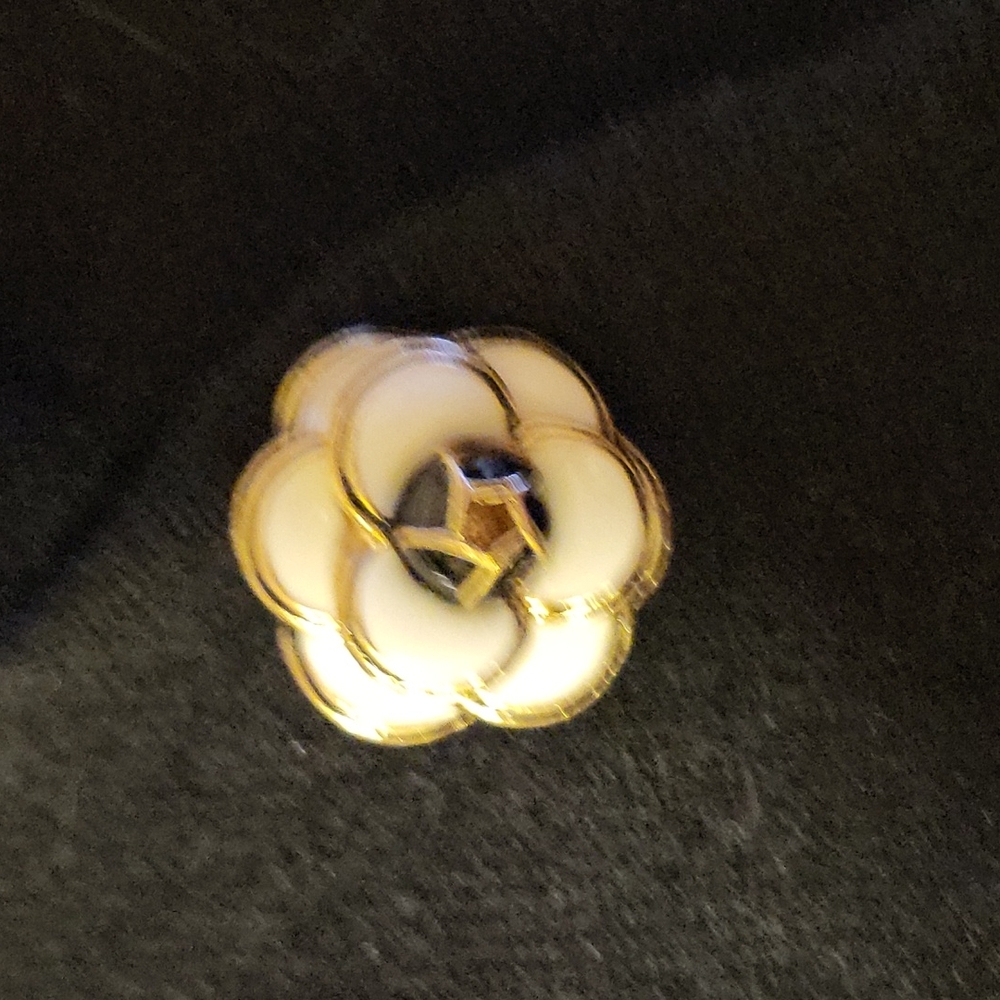 Brooch - Picture 5 of 6